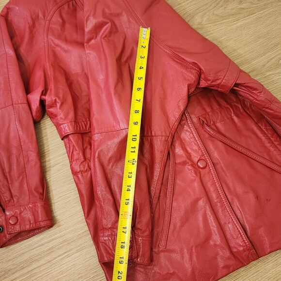 Wilson Red Leather Jacket Womens Size Medium Two Button Waistband Tie READ - Picture 9 of 15